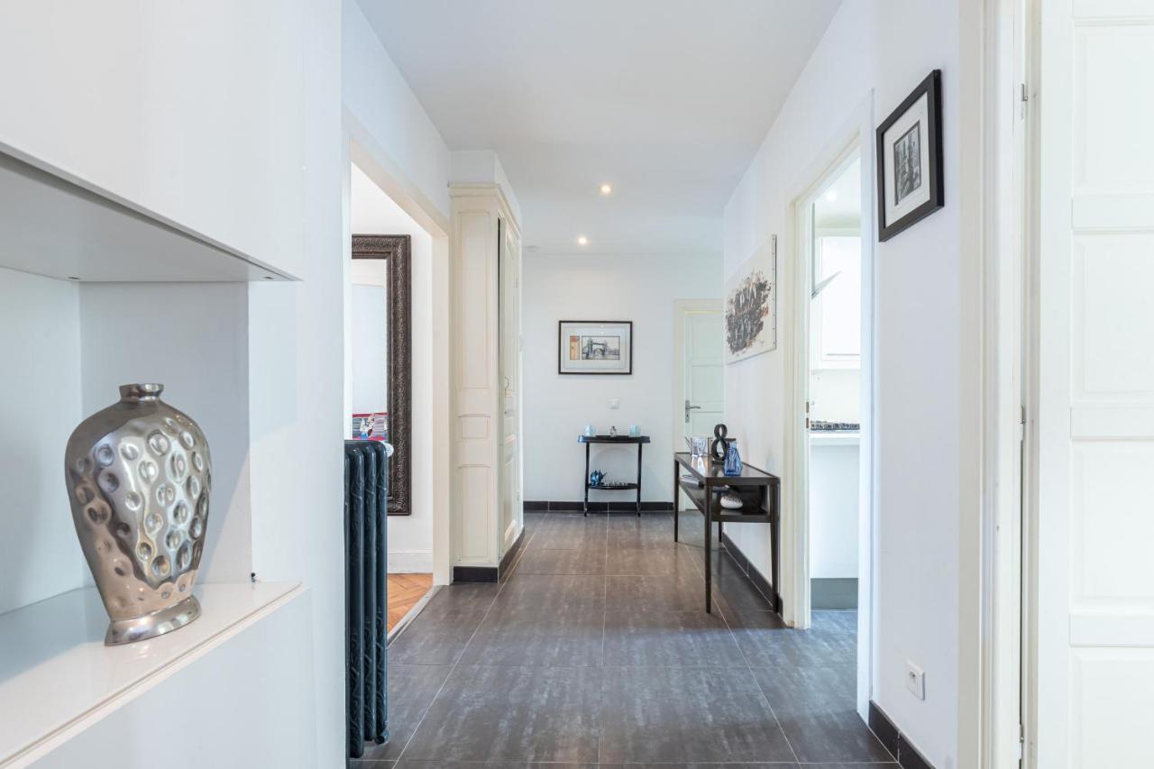 2 Bdr 105m2 Classy Near Garibaldi Tram With Garage Appartement *